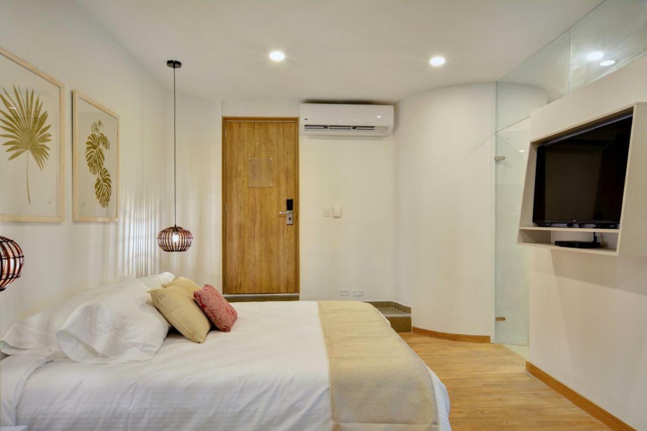 Suites By Lifeafar *