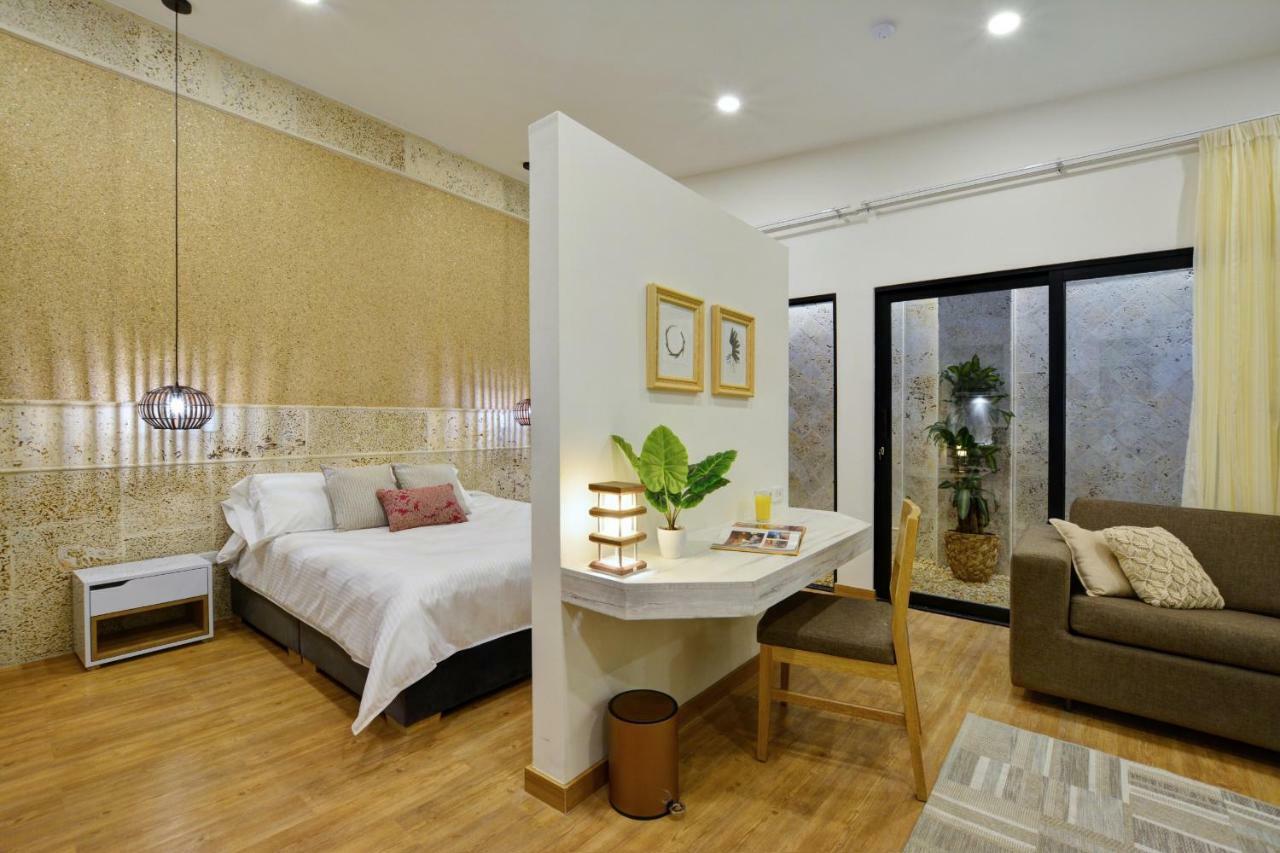 Suites By Lifeafar *